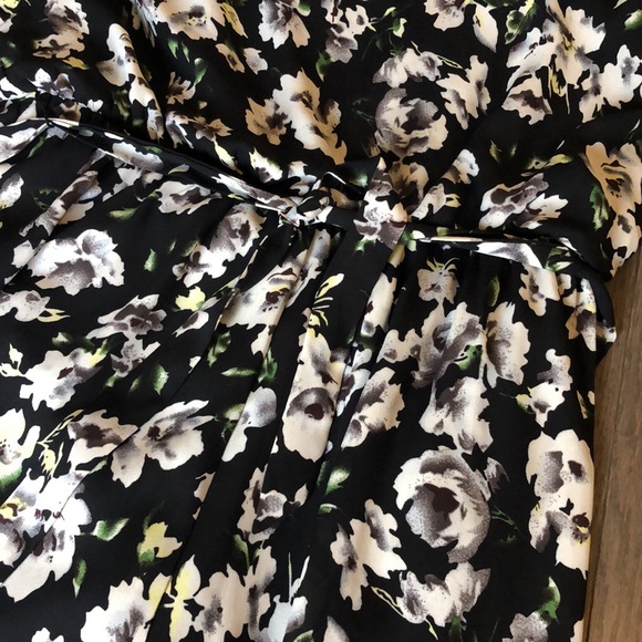 Floral Summer Jumpsuit - Picture 4 of 5